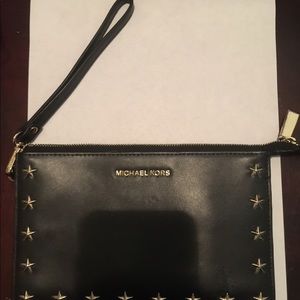 Micheal kors wristlet